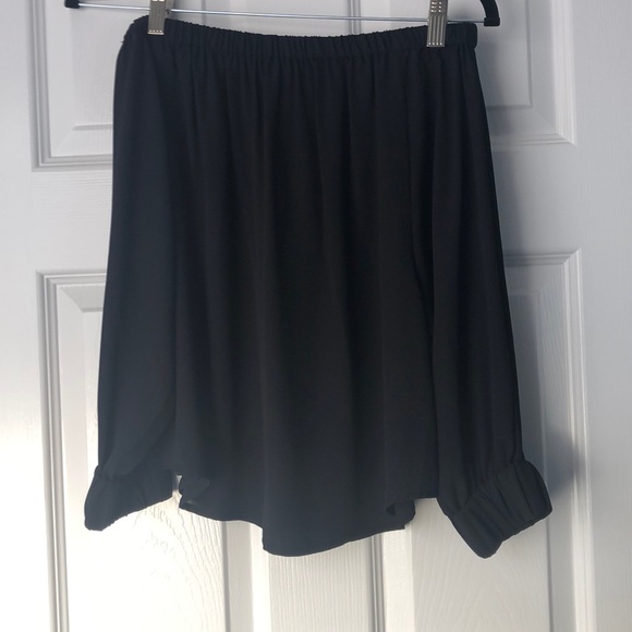 MTWTFSS WEEKDAY black off shoulder top - Picture 7 of 8